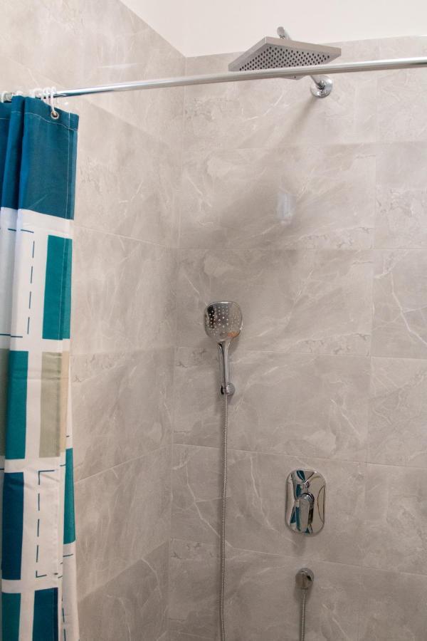 Apartments Mihael สปลิท ภายนอก รูปภาพ